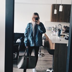 Meet your Posher, Libby